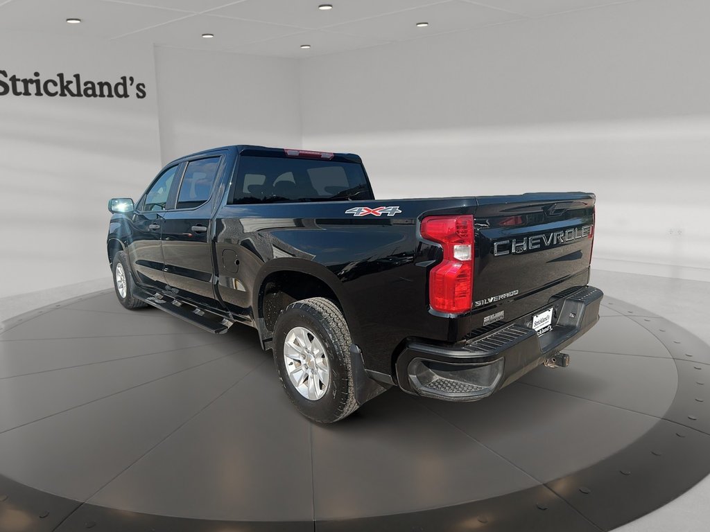 2023 Chevrolet Silverado 1500 Crew Cab 4x4 WT / Standard Box in Stratford, Ontario - 4 - w1024h768px