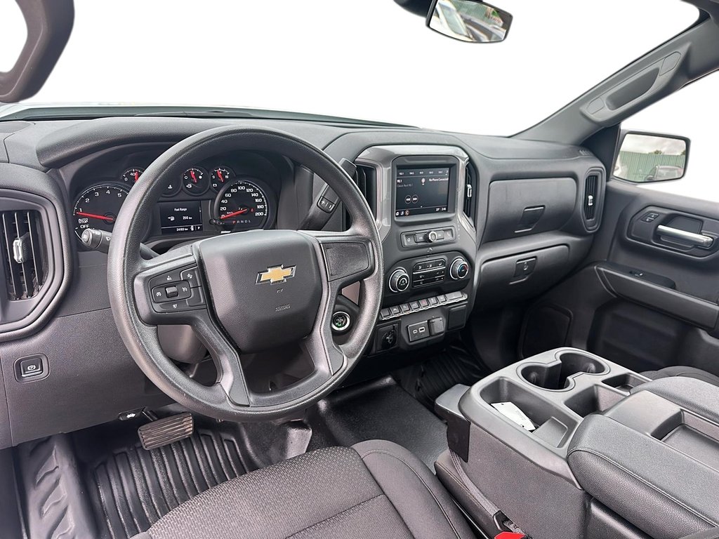 2023 Chevrolet Silverado 1500 Regular Cab 4x2 WT / Long Box in Stratford, Ontario - 8 - w1024h768px