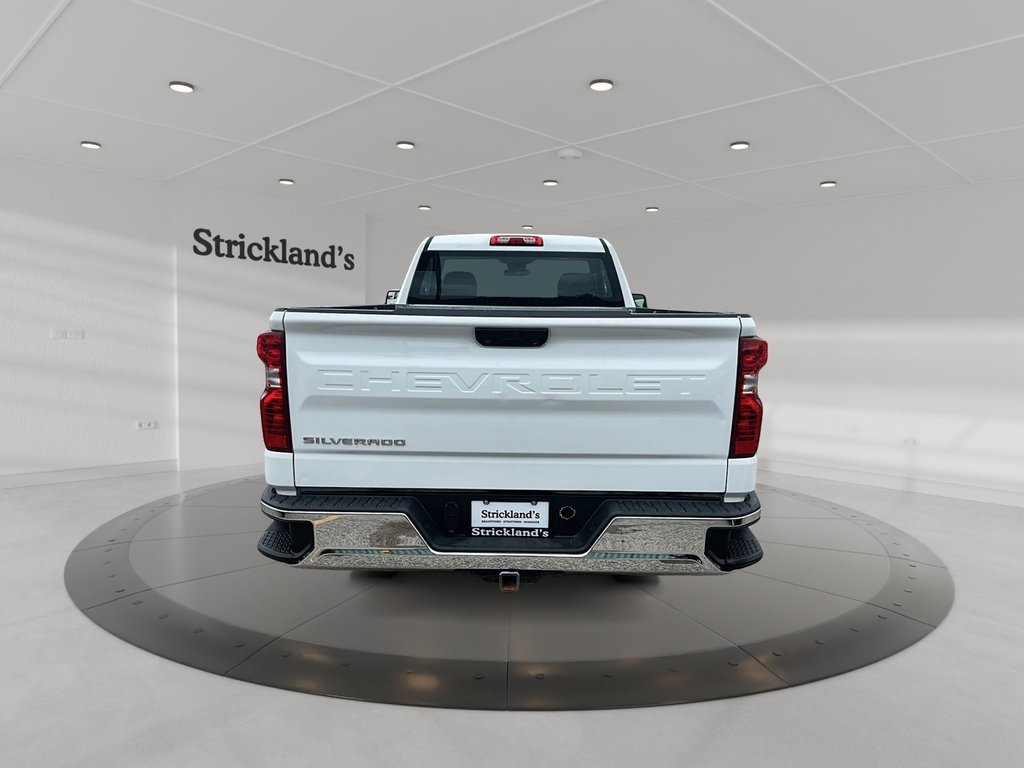 2023 Chevrolet Silverado 1500 Regular Cab 4x2 WT / Long Box in Stratford, Ontario - 3 - w1024h768px