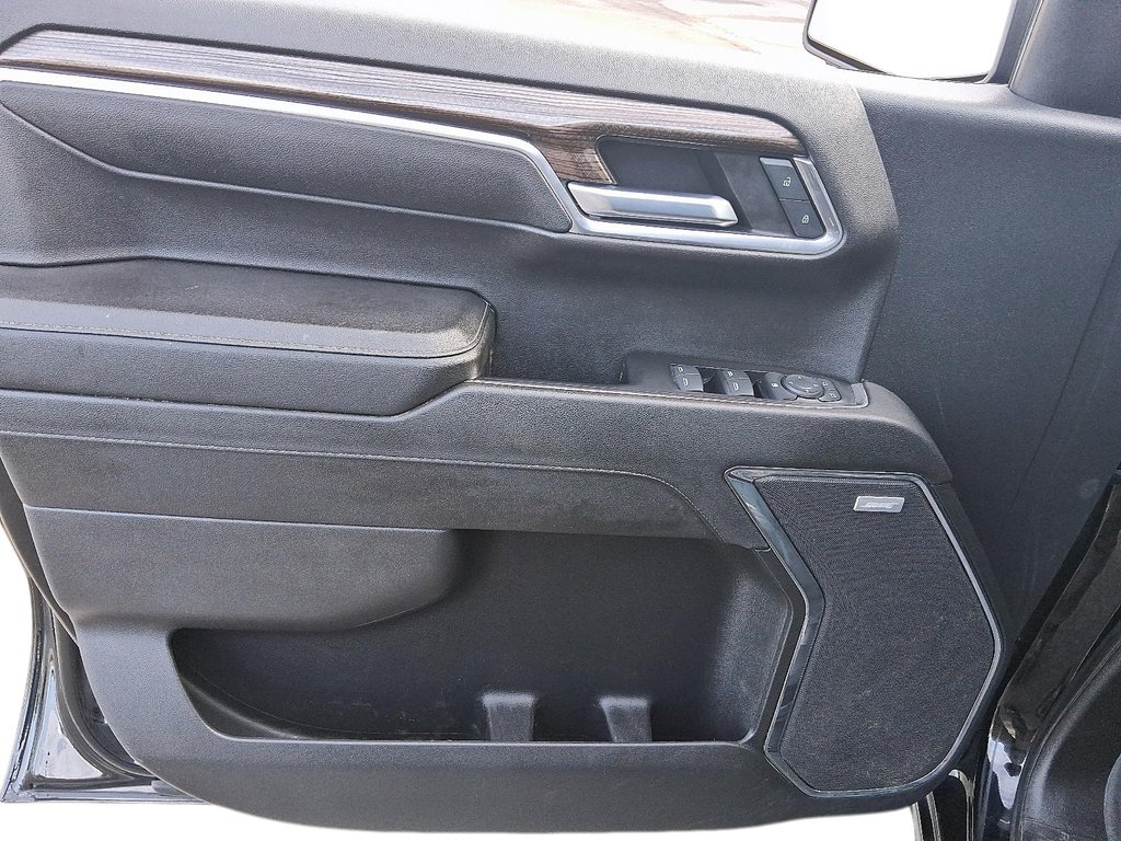 2023 Chevrolet Silverado 1500 Crew Cab 4x4 RST / Standard Box in Stratford, Ontario - 11 - w1024h768px