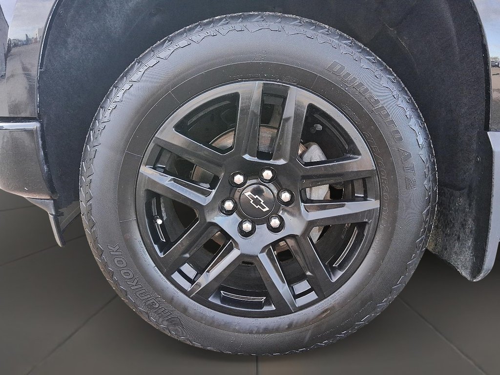 2023 Chevrolet Silverado 1500 Crew Cab 4x4 RST / Standard Box in Stratford, Ontario - 7 - w1024h768px