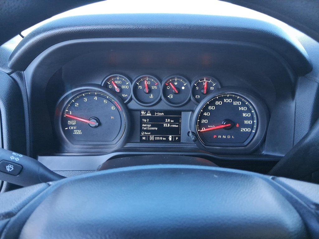 2023 Chevrolet Silverado 1500 Crew Cab 4x4 WT / Standard Box in Stratford, Ontario - 14 - w1024h768px