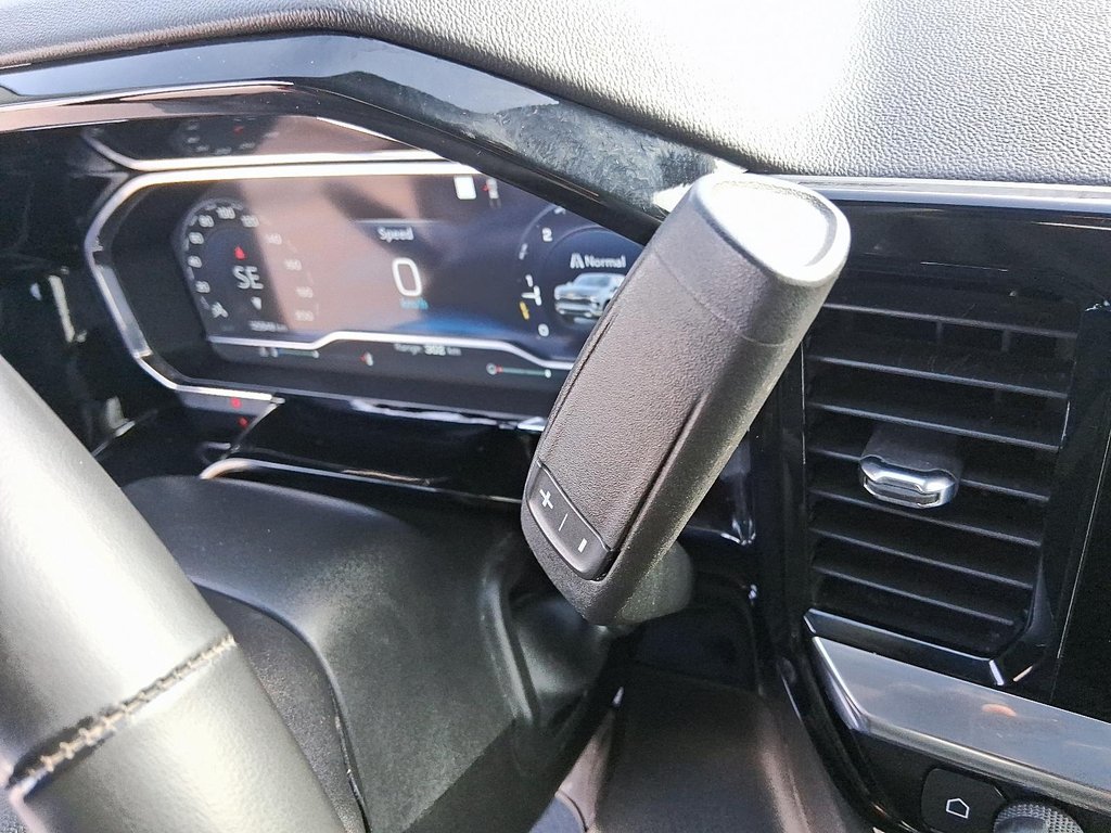 2023 Chevrolet Silverado 1500 Crew Cab 4x4 LT / Short Box in Stratford, Ontario - 16 - w1024h768px