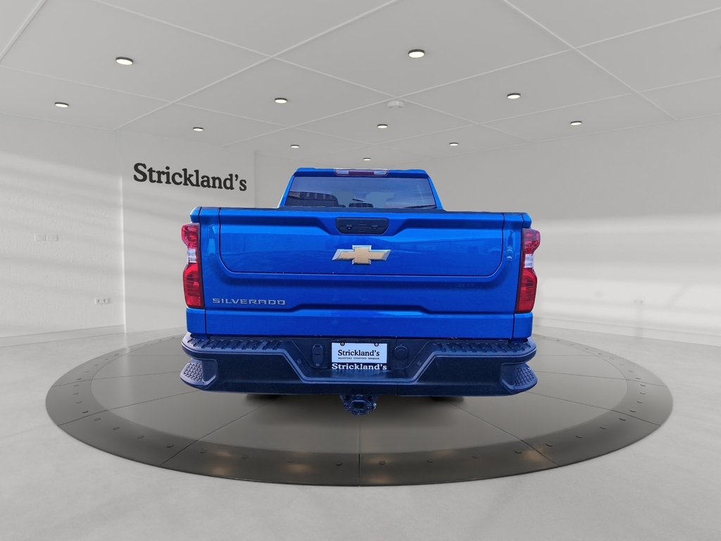 2023 Chevrolet Silverado 1500 Crew Cab 4x4 WT / Standard Box in Stratford, Ontario - 3 - w1024h768px