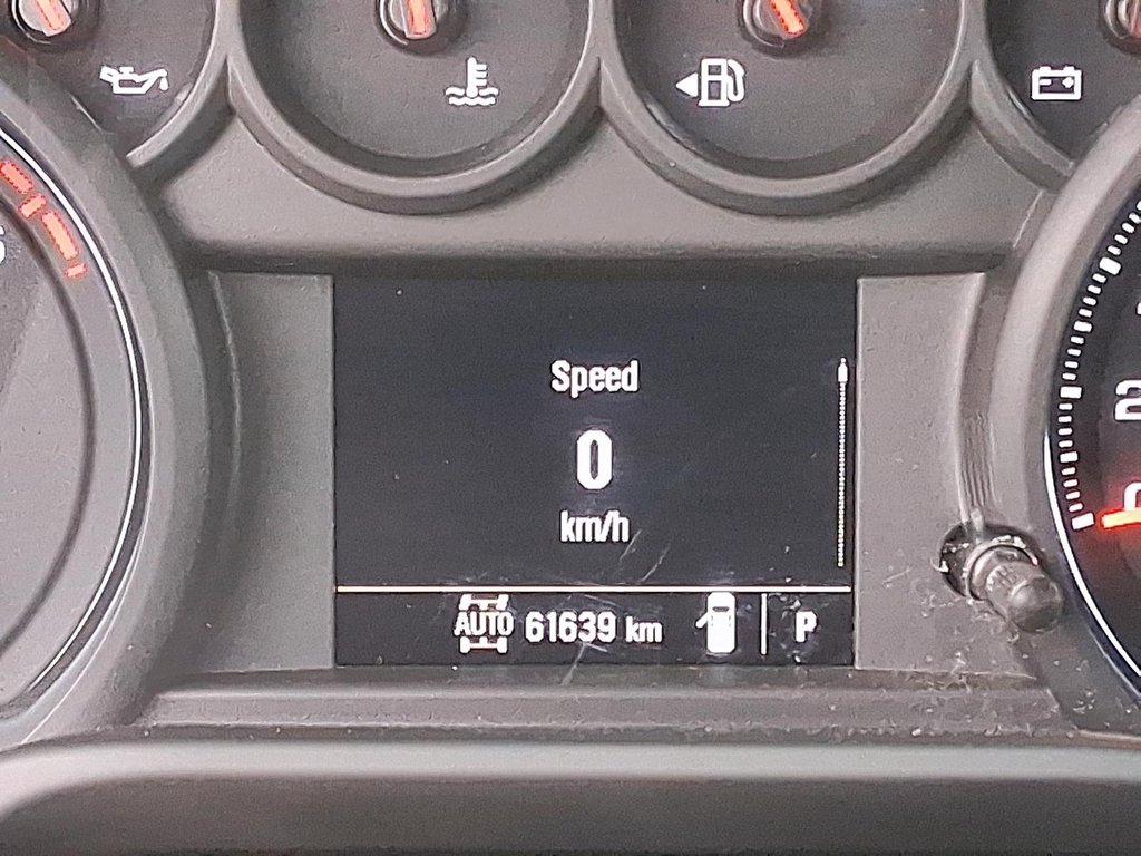 2023 Chevrolet Silverado 1500 Crew Cab 4x4 WT / Standard Box in Stratford, Ontario - 13 - w1024h768px