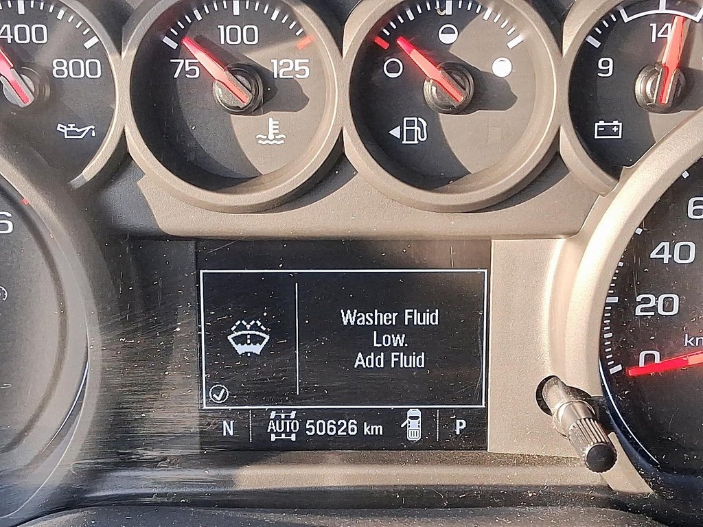 2023 Chevrolet Silverado 1500 Crew Cab 4x4 Custom / Short Box in Stratford, Ontario - 13 - w1024h768px