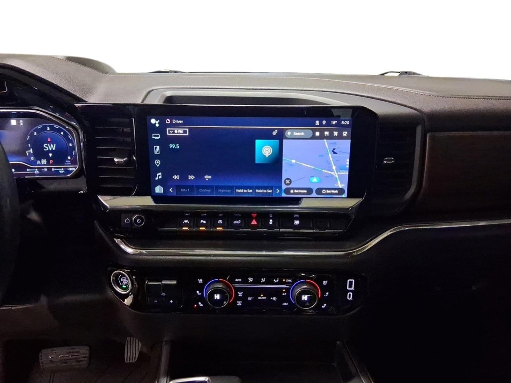 2023 Chevrolet Silverado 1500 Crew Cab 4x4 High Country / Standard Box in Stratford, Ontario - 16 - w1024h768px