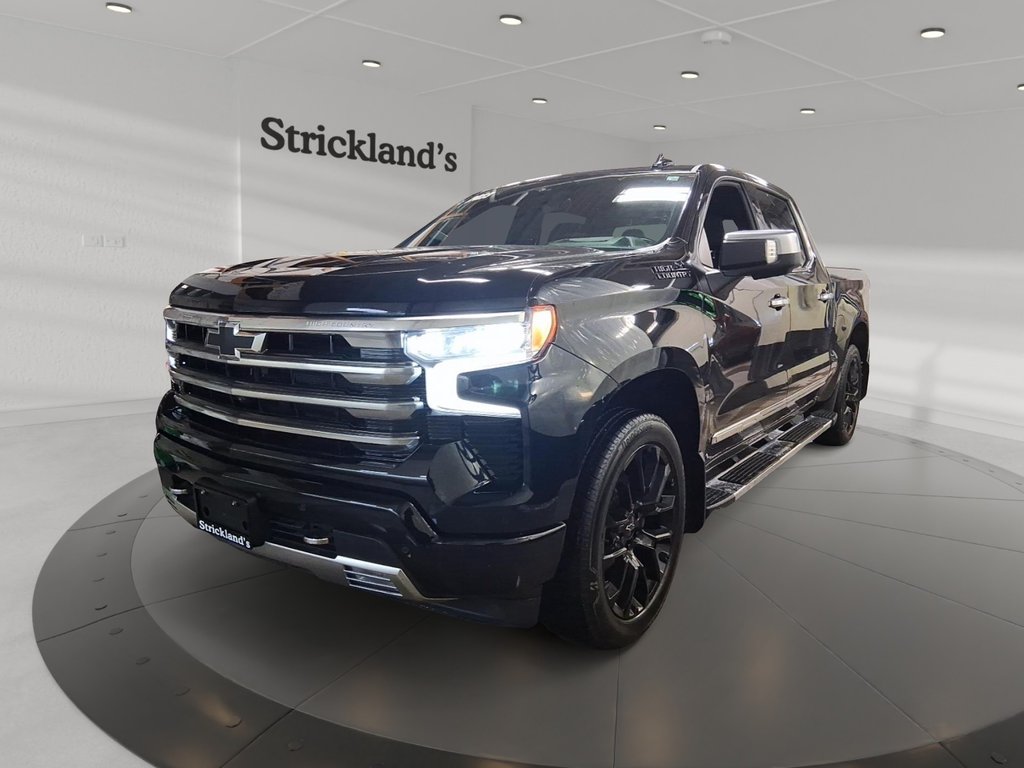 2023 Chevrolet Silverado 1500 Crew Cab 4x4 High Country / Standard Box in Stratford, Ontario - 1 - w1024h768px