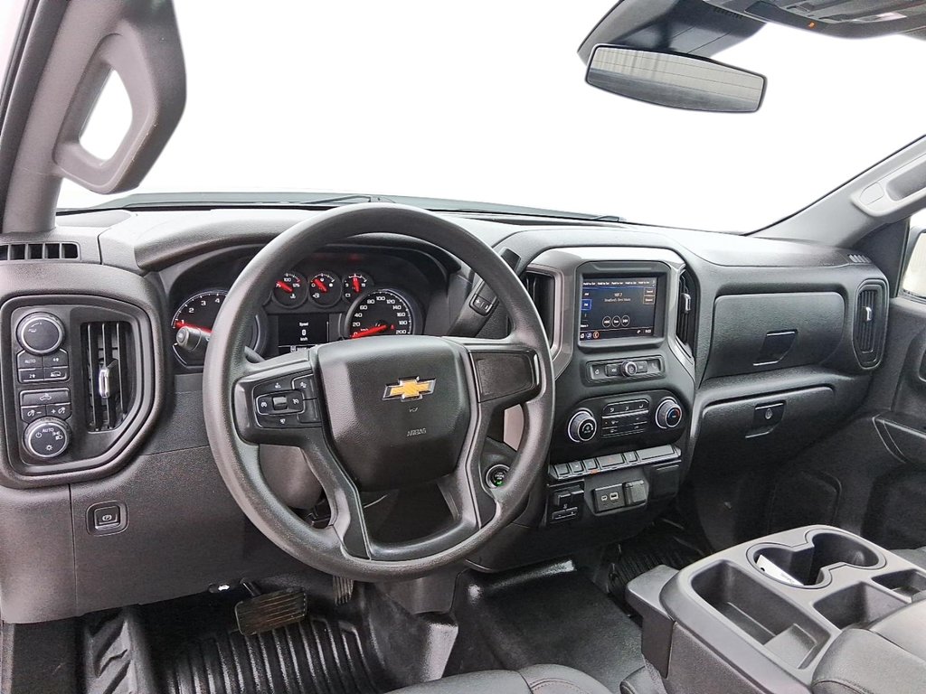 2023 Chevrolet Silverado 1500 Regular Cab 4x4 WT / Standard Box in Stratford, Ontario - 9 - w1024h768px