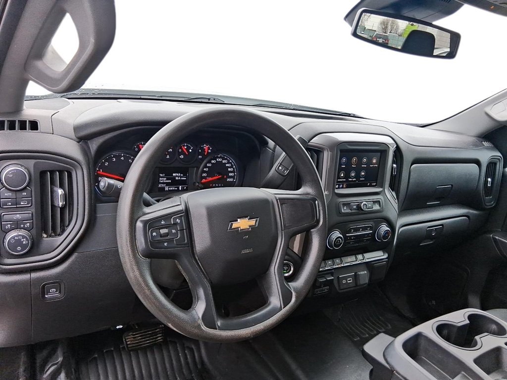 2023 Chevrolet Silverado 1500 Crew Cab 4x4 WT / Standard Box in Stratford, Ontario - 10 - w1024h768px