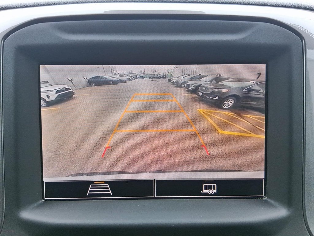 2023 Chevrolet Silverado 1500 Crew Cab 4x4 WT / Standard Box in Stratford, Ontario - 21 - w1024h768px