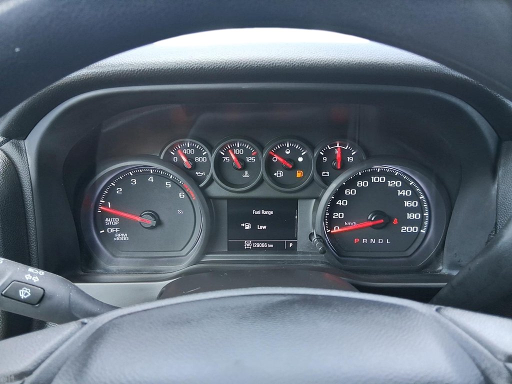 2023 Chevrolet Silverado 1500 Double Cab 4x4 WT / Standard Box in Stratford, Ontario - 14 - w1024h768px
