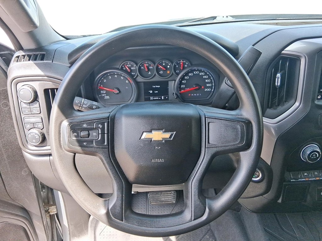 2023 Chevrolet Silverado 1500 Double Cab 4x4 WT / Standard Box in Stratford, Ontario - 12 - w1024h768px
