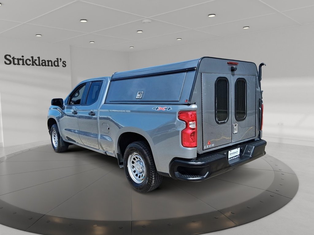 2023 Chevrolet Silverado 1500 Double Cab 4x4 WT / Standard Box in Stratford, Ontario - 4 - w1024h768px