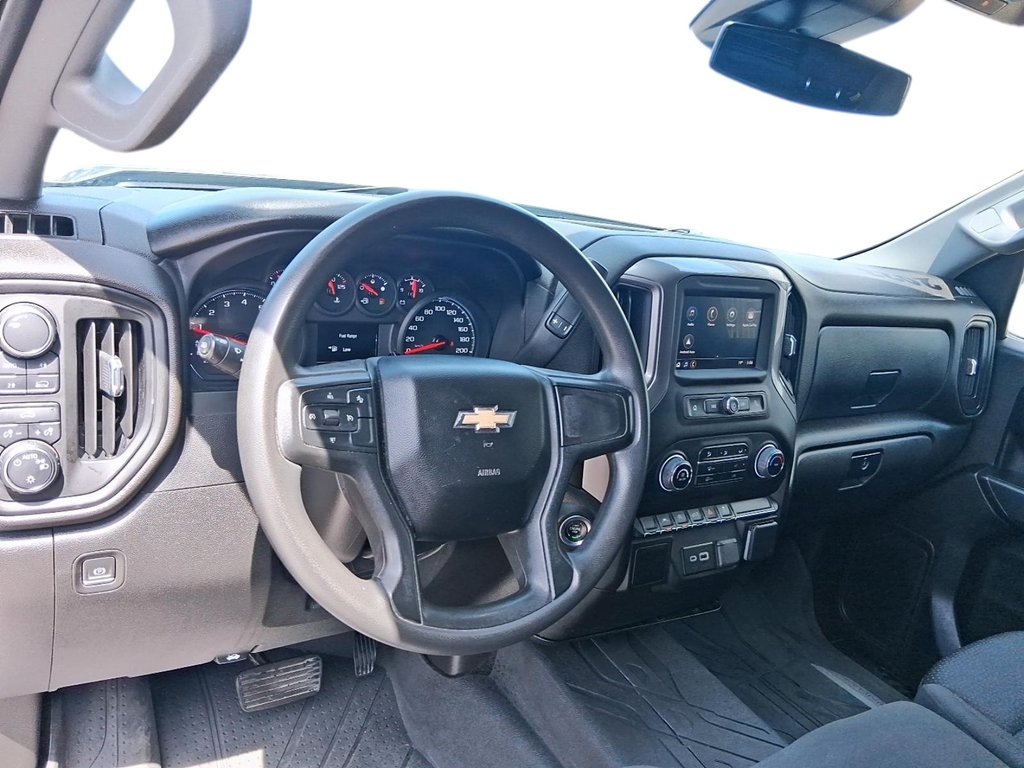 2023 Chevrolet Silverado 1500 Double Cab 4x4 WT / Standard Box in Stratford, Ontario - 10 - w1024h768px
