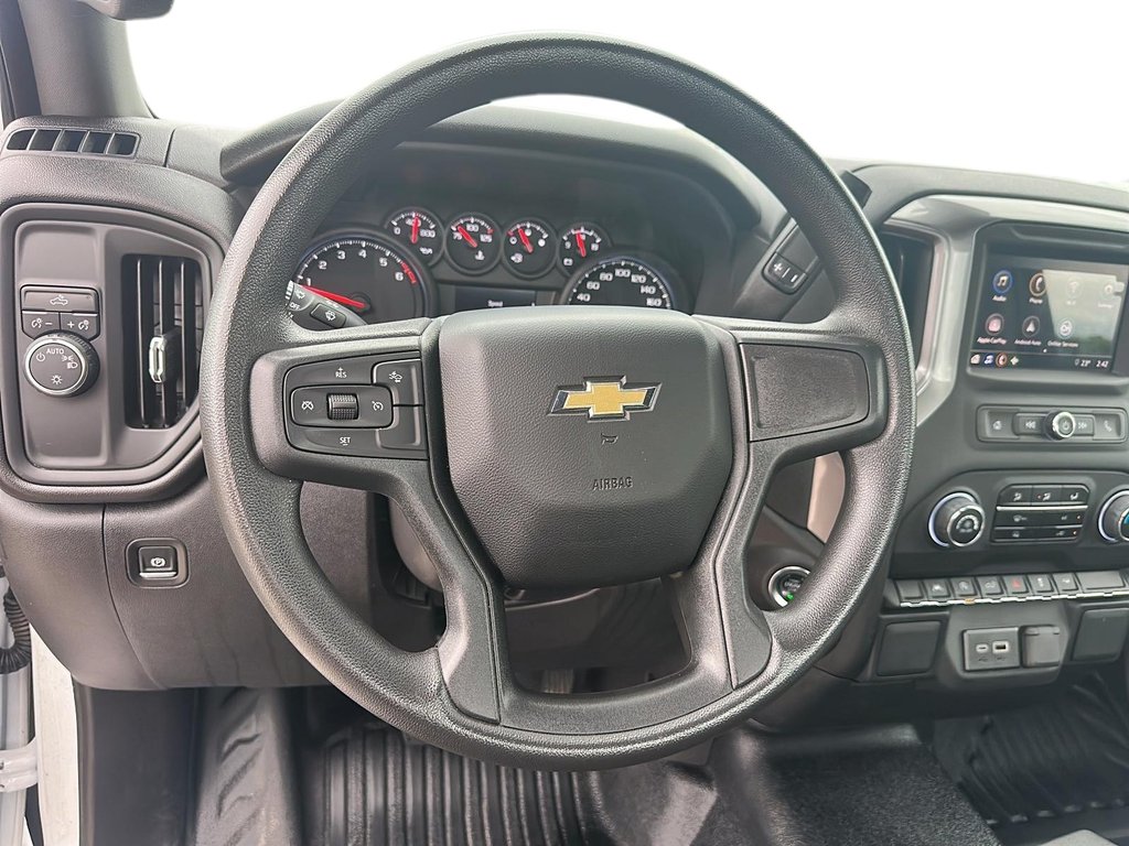 2024 Chevrolet Silverado 1500 Regular Cab Long Box 2-Wheel Drive Work Truck in Stratford, Ontario - 10 - w1024h768px