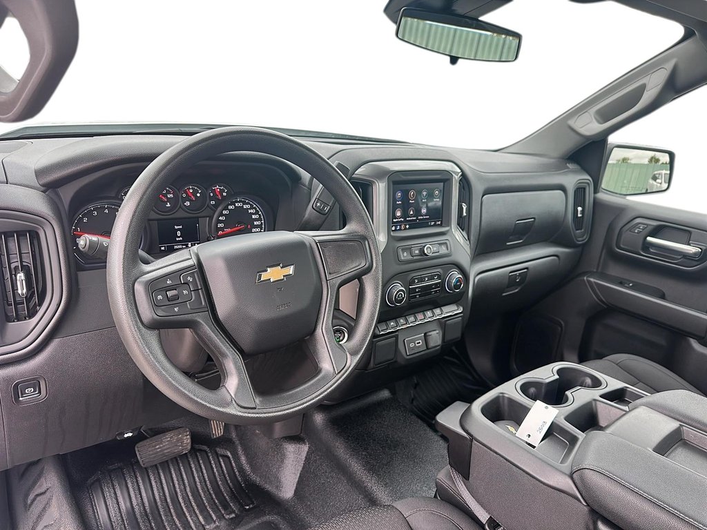 2024 Chevrolet Silverado 1500 Regular Cab Long Box 2-Wheel Drive Work Truck in Stratford, Ontario - 8 - w1024h768px