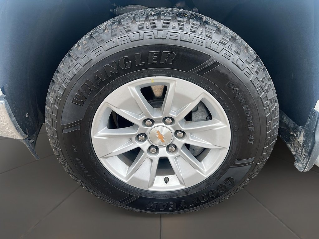 2024 Chevrolet Silverado 1500 Regular Cab Long Box 2-Wheel Drive Work Truck in Stratford, Ontario - 6 - w1024h768px