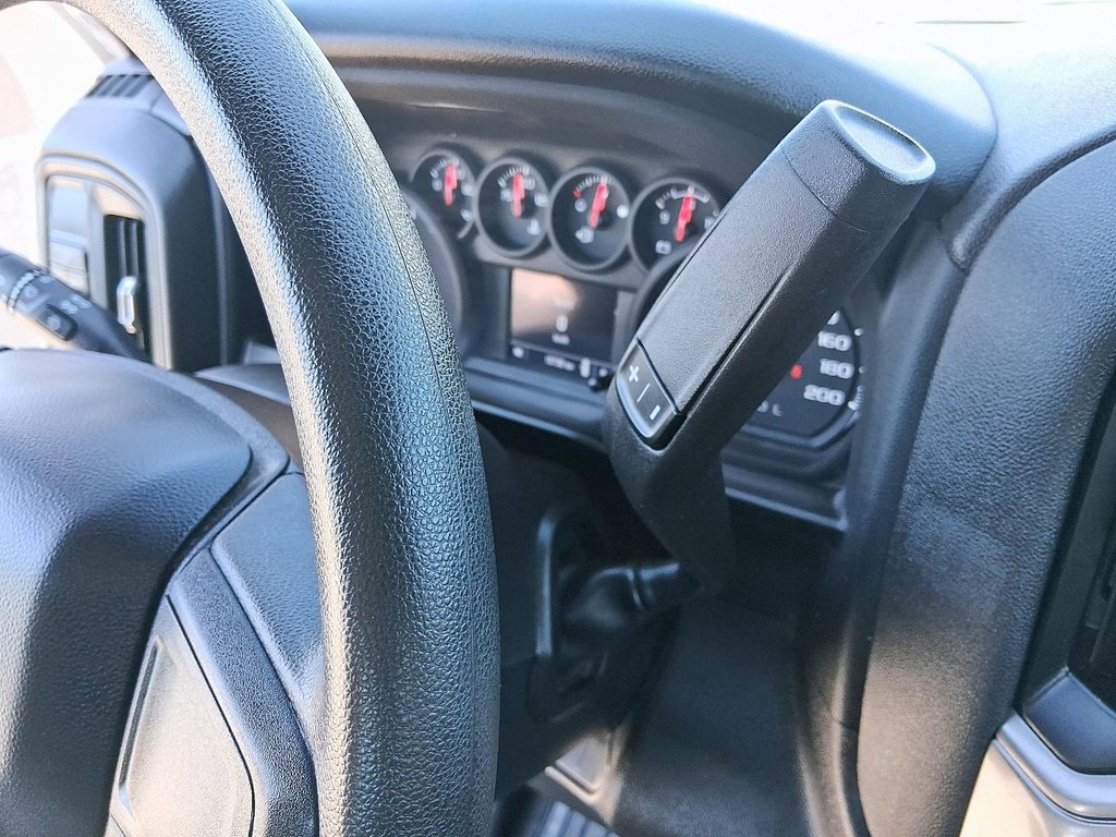 2024 Chevrolet Silverado 1500 Regular Cab Long Box 2-Wheel Drive Work Truck in Stratford, Ontario - 13 - w1024h768px