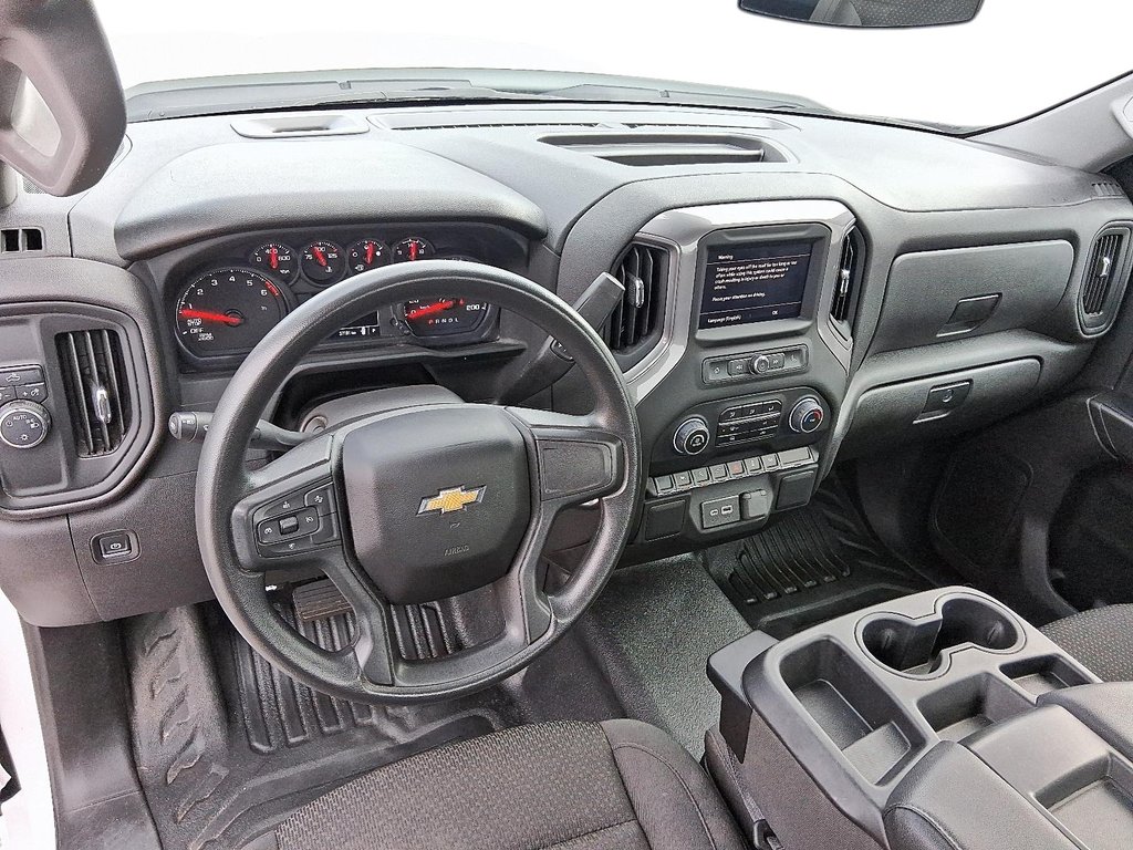 2024 Chevrolet Silverado 1500 Regular Cab Long Box 2-Wheel Drive Work Truck in Stratford, Ontario - 8 - w1024h768px