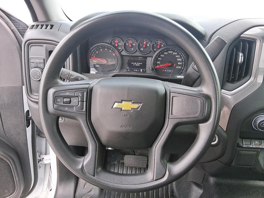 2024 Chevrolet Silverado 1500 Regular Cab Long Box 2-Wheel Drive Work Truck in Stratford, Ontario - 10 - w1024h768px