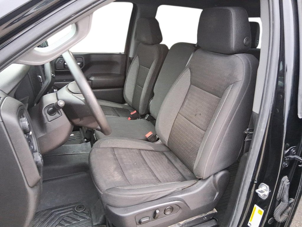 2024 Chevrolet Silverado 1500 Crew Cab Standard Box 4-Wheel Drive Custom Trail B in Stratford, Ontario - 7 - w1024h768px