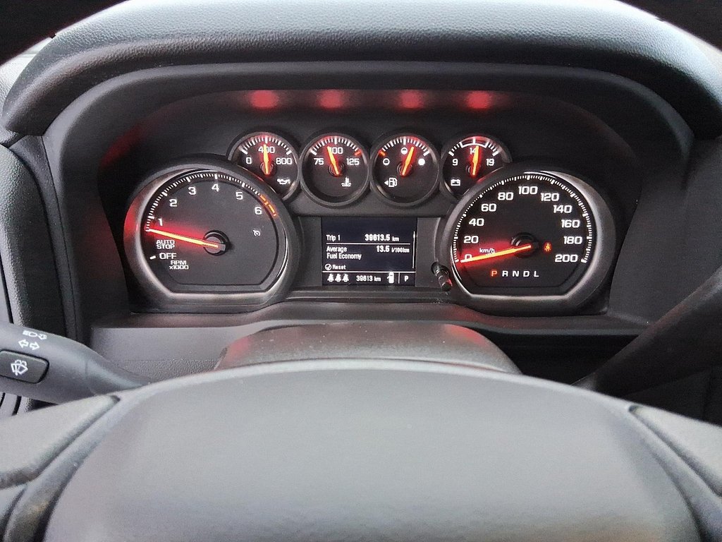 2024 Chevrolet Silverado 1500 Crew Cab Standard Box 4-Wheel Drive Work Truck in Stratford, Ontario - 14 - w1024h768px