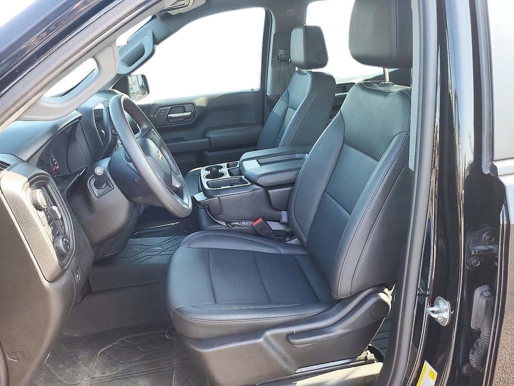 2024 Chevrolet Silverado 1500 Crew Cab Standard Box 4-Wheel Drive Work Truck in Stratford, Ontario - 7 - w1024h768px