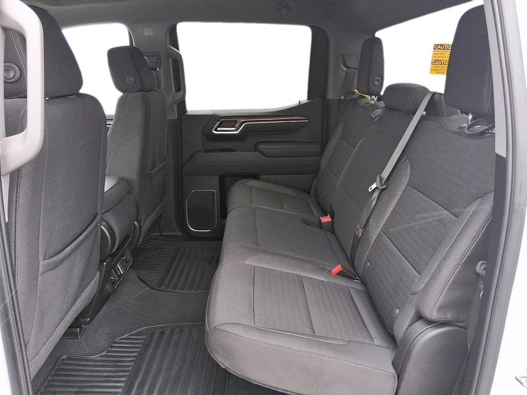 2025 Chevrolet Silverado 1500 Crew Cab Short Box 4-Wheel Drive LT in Stratford, Ontario - 9 - w1024h768px