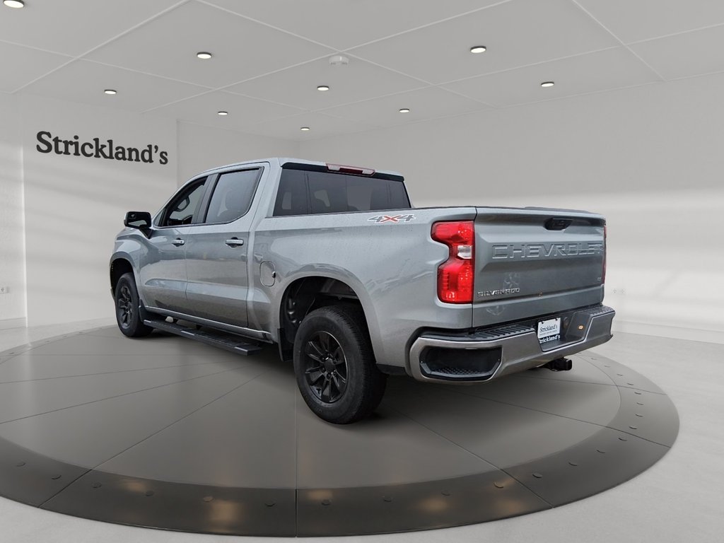 2025 Chevrolet Silverado 1500 Crew Cab Short Box 4-Wheel Drive LT in Stratford, Ontario - 4 - w1024h768px