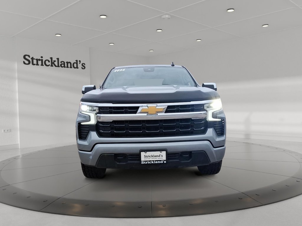 2025 Chevrolet Silverado 1500 Crew Cab Short Box 4-Wheel Drive LT in Stratford, Ontario - 2 - w1024h768px