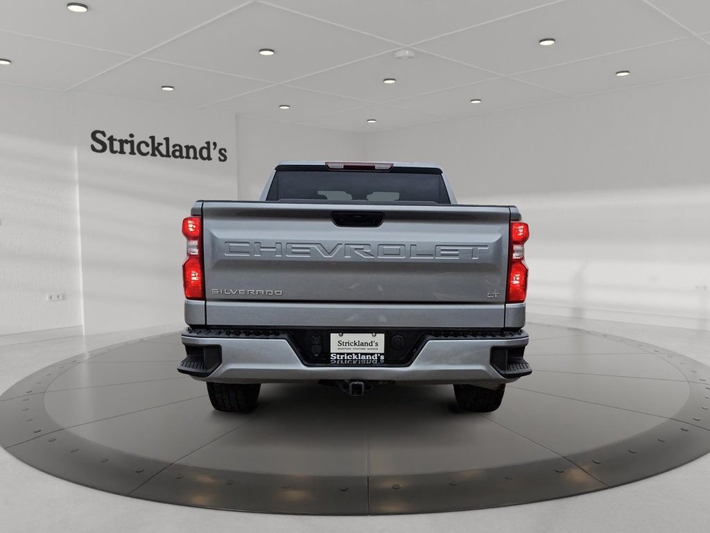2025 Chevrolet Silverado 1500 Crew Cab Short Box 4-Wheel Drive LT in Stratford, Ontario - 3 - w1024h768px