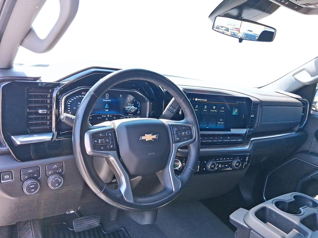 2025 Chevrolet Silverado 1500 Crew Cab Standard Box 4-Wheel Drive LT in Stratford, Ontario - 9 - w1024h768px