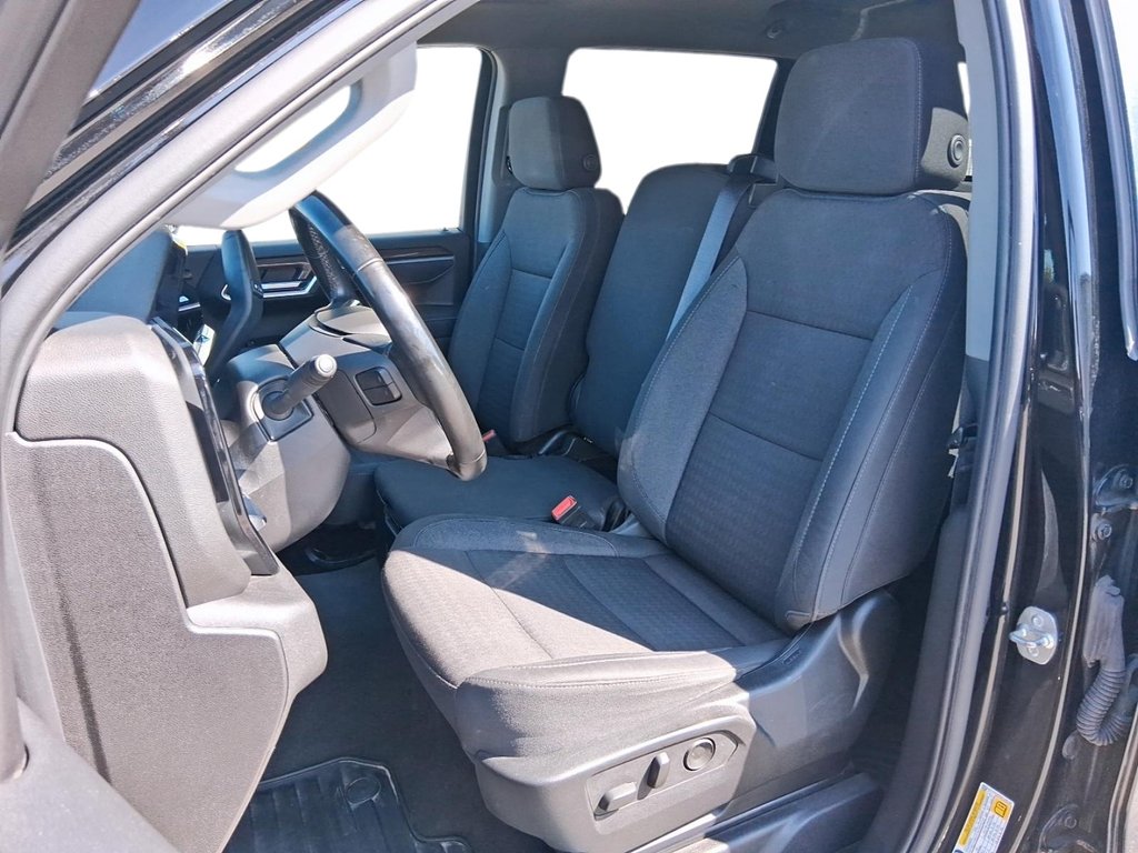 2025 Chevrolet Silverado 1500 Crew Cab Standard Box 4-Wheel Drive LT in Stratford, Ontario - 7 - w1024h768px