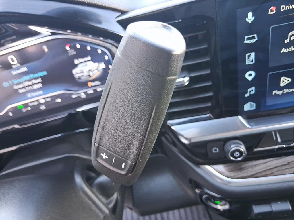 2025 Chevrolet Silverado 1500 Crew Cab Standard Box 4-Wheel Drive LT in Stratford, Ontario - 16 - w1024h768px