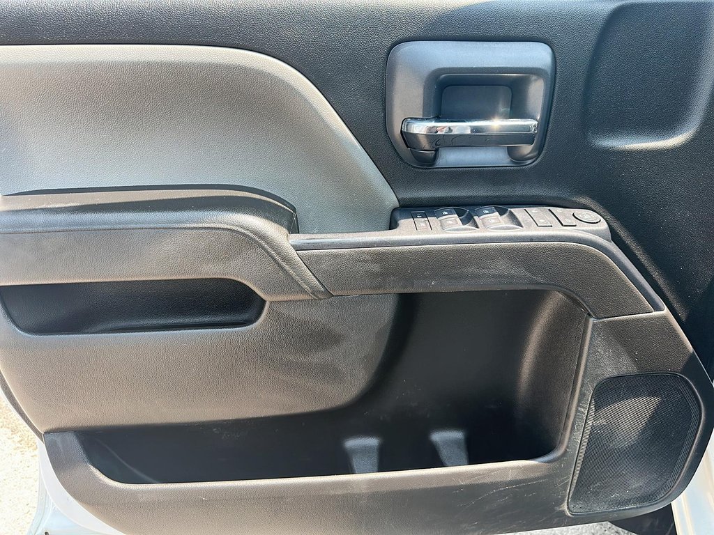 2019 Chevrolet Silverado 2500 Double 4x4 WT Standard Box in Stratford, Ontario - 9 - w1024h768px