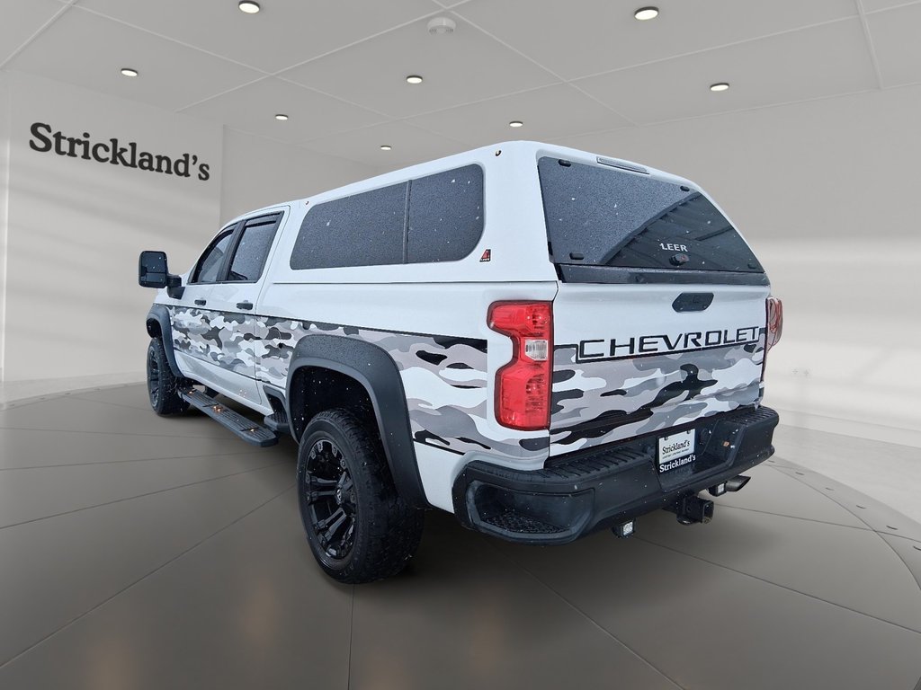 2020 Chevrolet Silverado 2500 New Crew 4x4 WT Standard Box in Stratford, Ontario - 4 - w1024h768px
