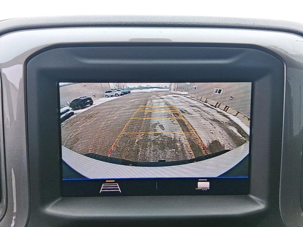 2020 Chevrolet Silverado 2500 New Crew 4x4 WT Standard Box in Stratford, Ontario - 20 - w1024h768px