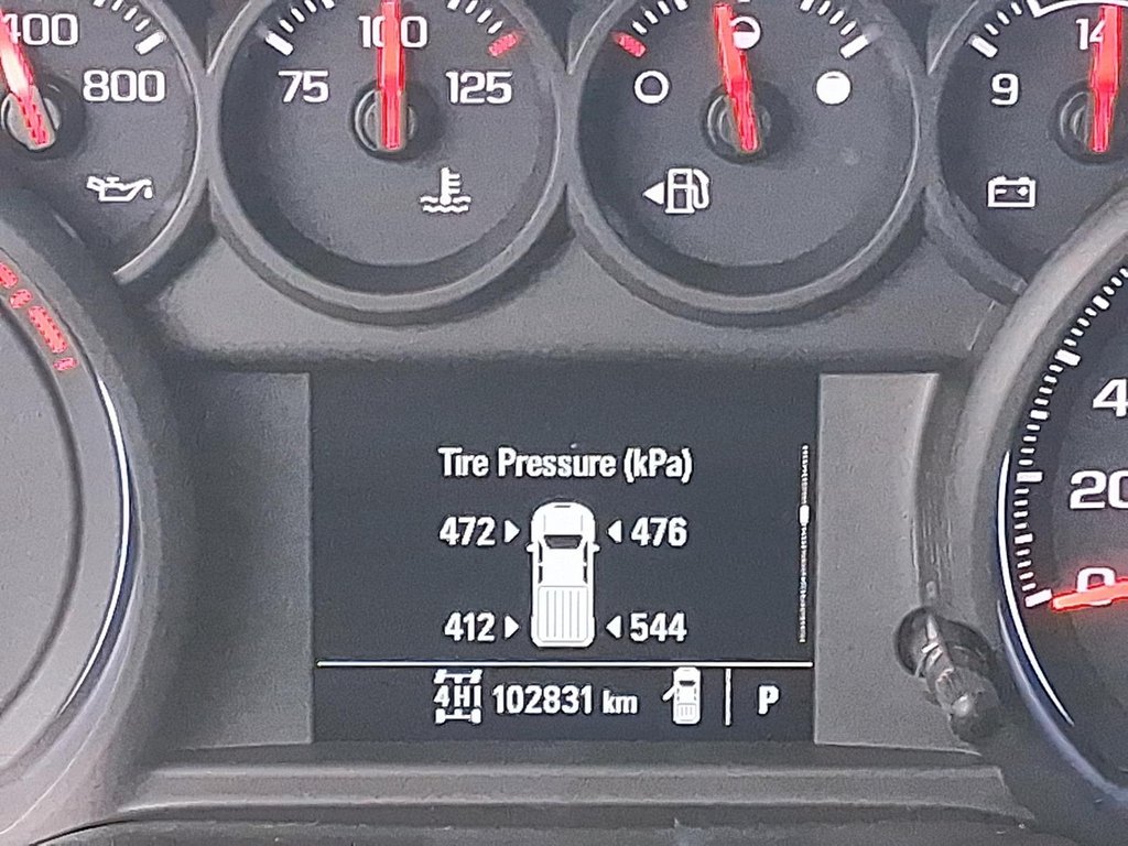 2020 Chevrolet Silverado 2500 New Crew 4x4 WT Standard Box in Stratford, Ontario - 12 - w1024h768px