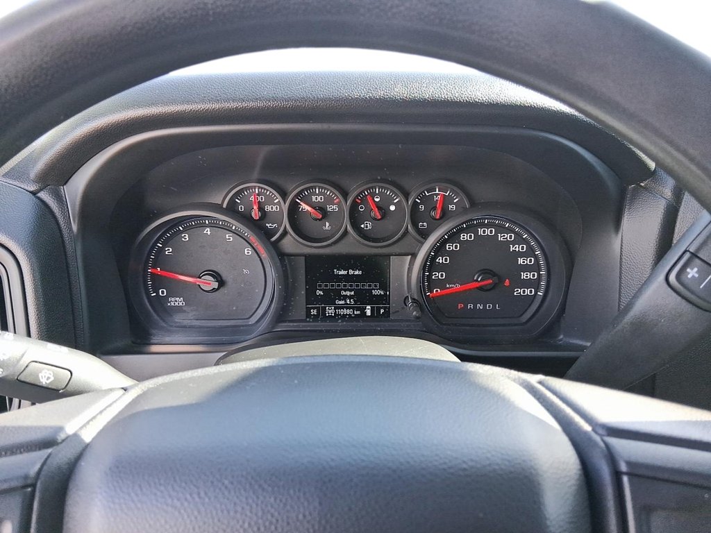 2020 Chevrolet Silverado 2500 New Crew 4x4 Custom Standard Box in Stratford, Ontario - 15 - w1024h768px