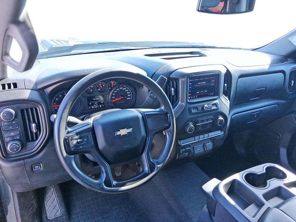 2020 Chevrolet Silverado 2500 New Crew 4x4 Custom Standard Box in Stratford, Ontario - 11 - w1024h768px