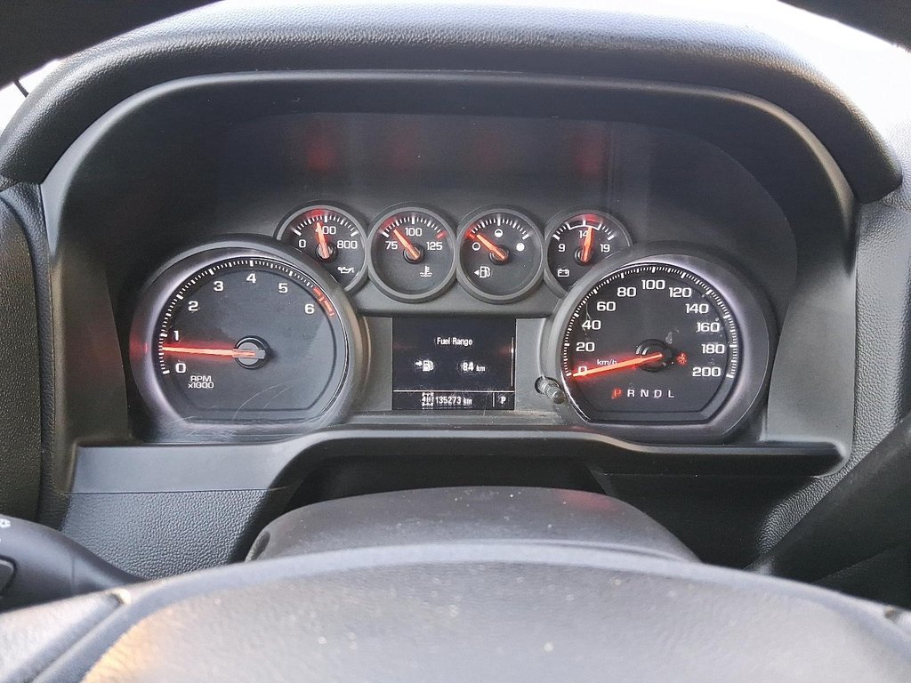 2022 Chevrolet Silverado 2500 Crew 4x4 Custom Standard Box in Stratford, Ontario - 14 - w1024h768px