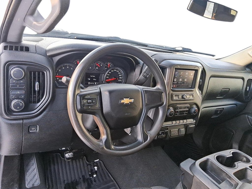 2022 Chevrolet Silverado 2500 Crew 4x4 Custom Standard Box in Stratford, Ontario - 10 - w1024h768px