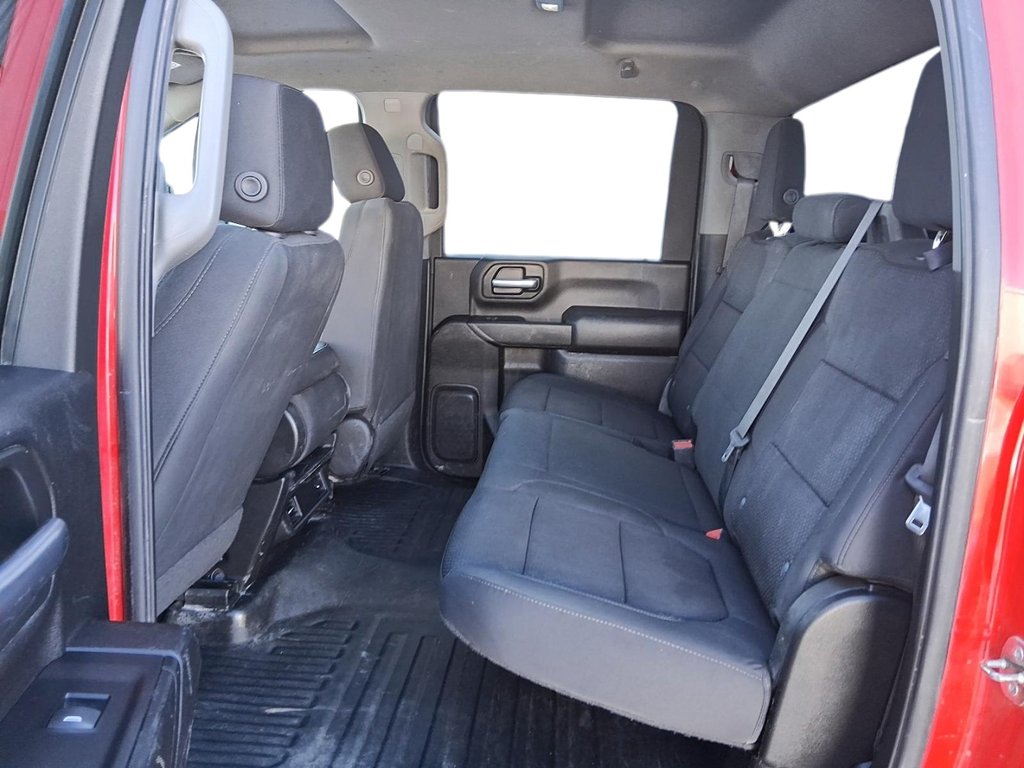 2022 Chevrolet Silverado 2500 Crew 4x4 Custom Standard Box in Stratford, Ontario - 9 - w1024h768px