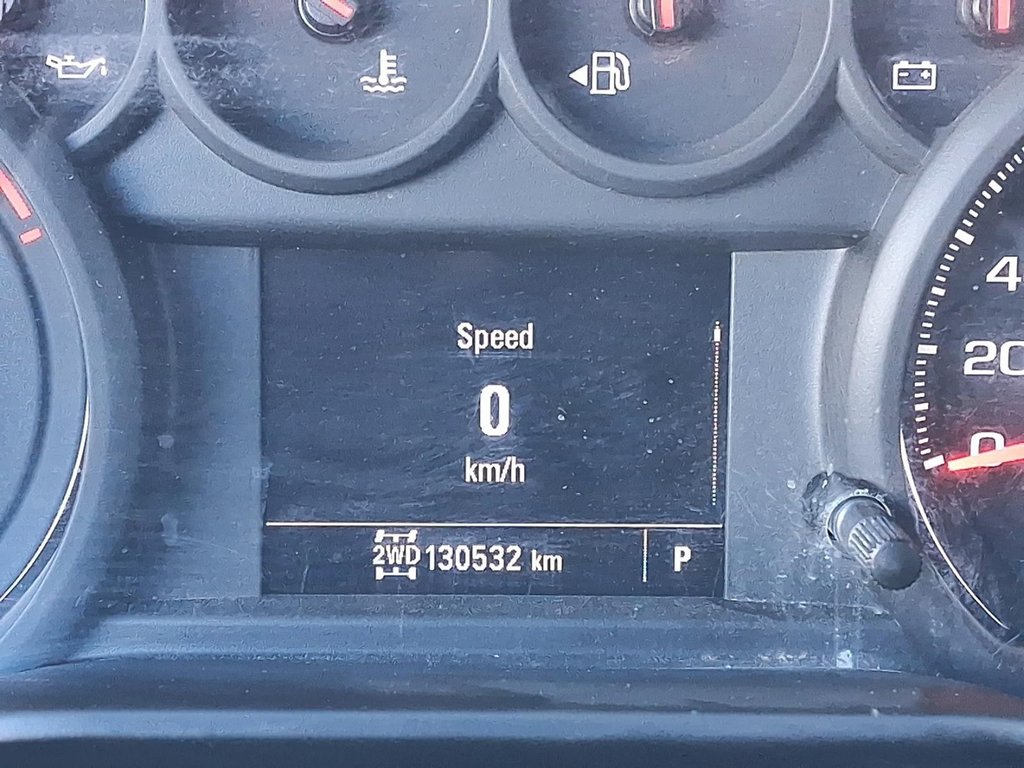 2022 Chevrolet Silverado 2500 Crew 4x4 Custom Standard Box in Stratford, Ontario - 13 - w1024h768px