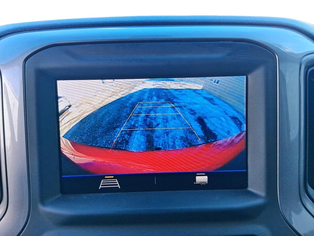 2022 Chevrolet Silverado 2500 Crew 4x4 Custom Standard Box in Stratford, Ontario - 20 - w1024h768px