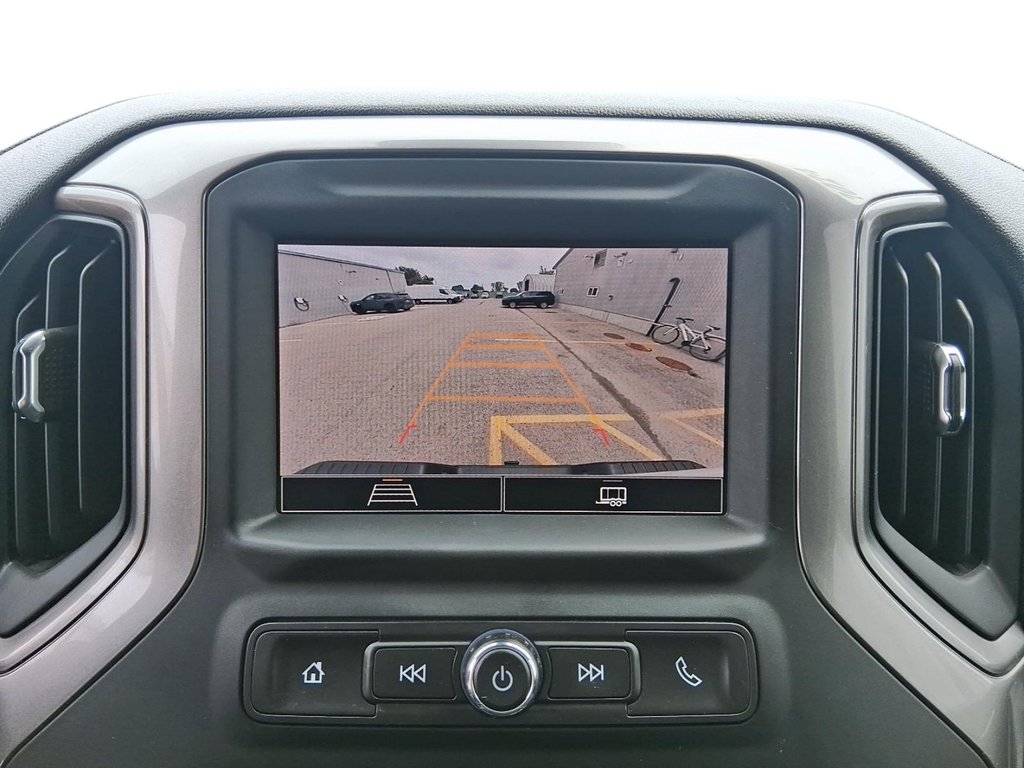 2024 Chevrolet Silverado 2500HD 4WD Crew Cab Standard Box Custom in Stratford, Ontario - 21 - w1024h768px