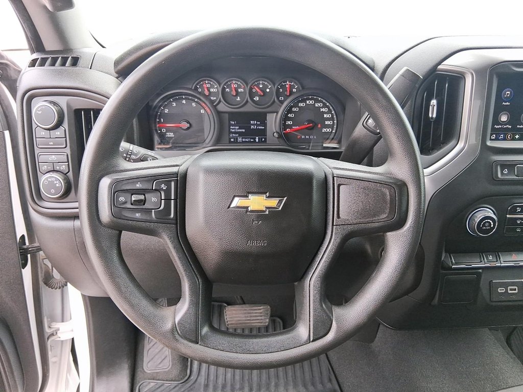 2024 Chevrolet Silverado 2500HD 4WD Crew Cab Standard Box Custom in Stratford, Ontario - 13 - w1024h768px