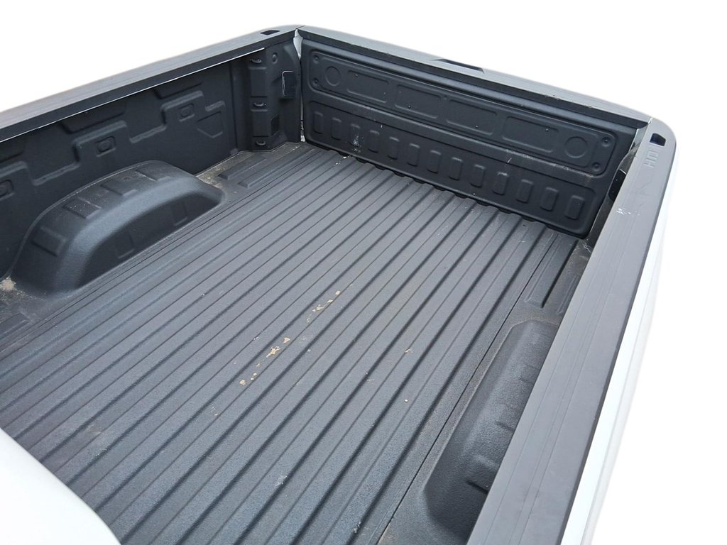 2024 Chevrolet Silverado 2500HD 4WD Crew Cab Standard Box Custom in Stratford, Ontario - 19 - w1024h768px