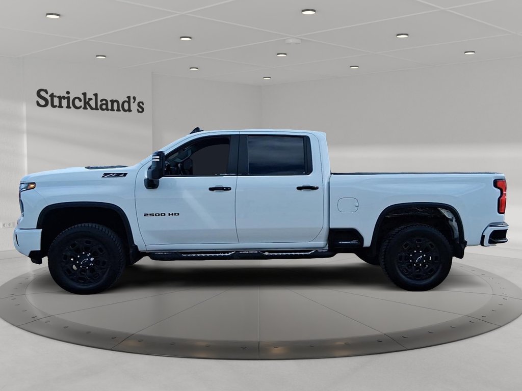 2024 Chevrolet Silverado 2500HD 4WD Crew Cab Standard Box LT in Stratford, Ontario - 5 - w1024h768px